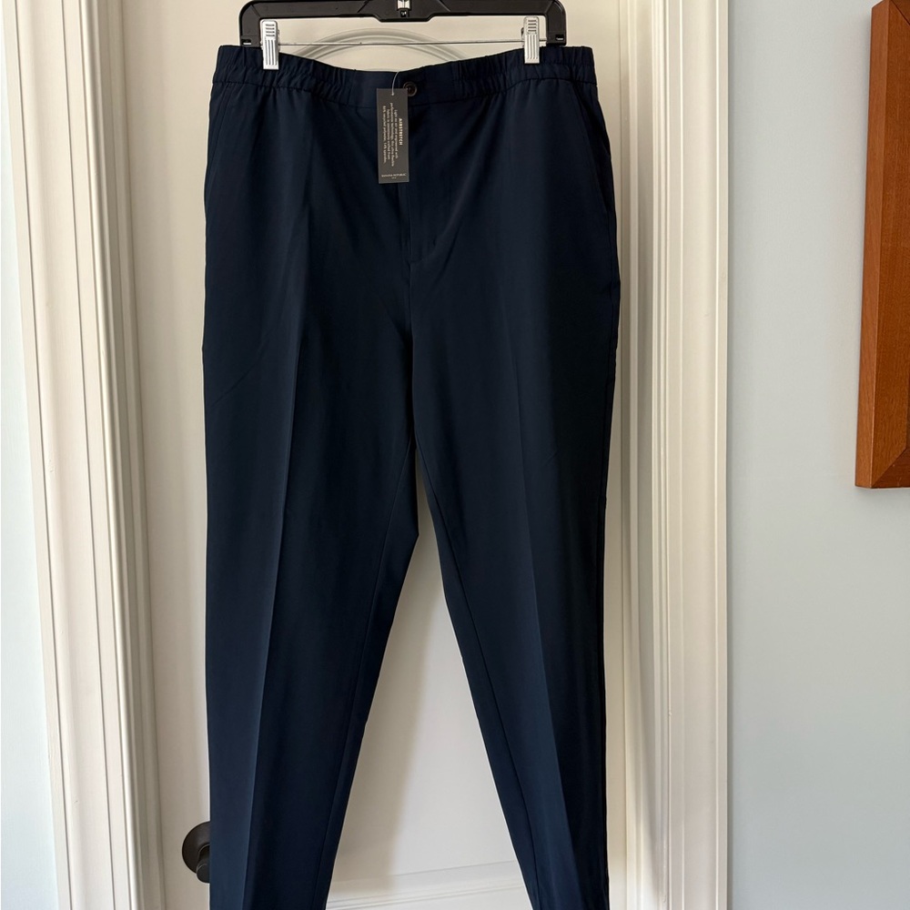 *NWT* Banana Republic Airstretch Navy Pants